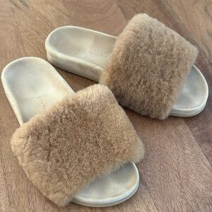Jenni Kayne Shearling Slides (sz: 37)